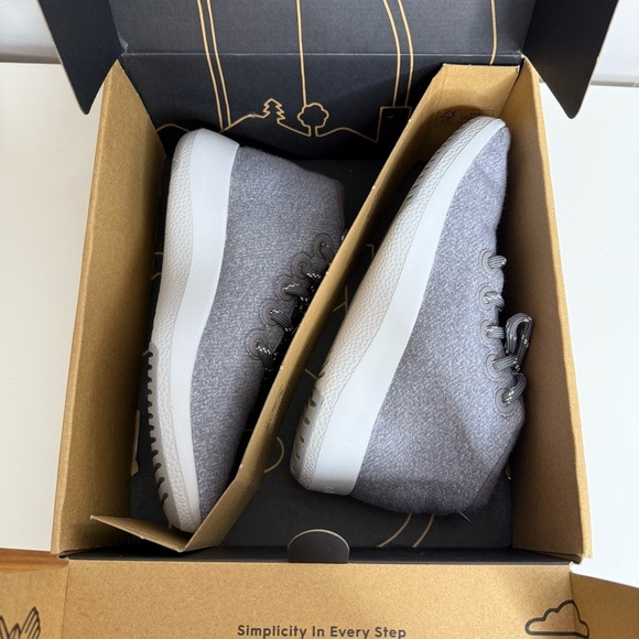 Allbirds - Merino Wool Runner-up Mizzle Water Repellent Sneaker - Medium Grey - Picture 3 of 8